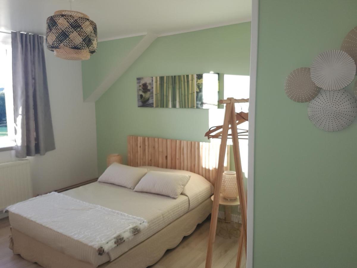 Lucriolla Hotel Oree-d'Anjou Kültér fotó